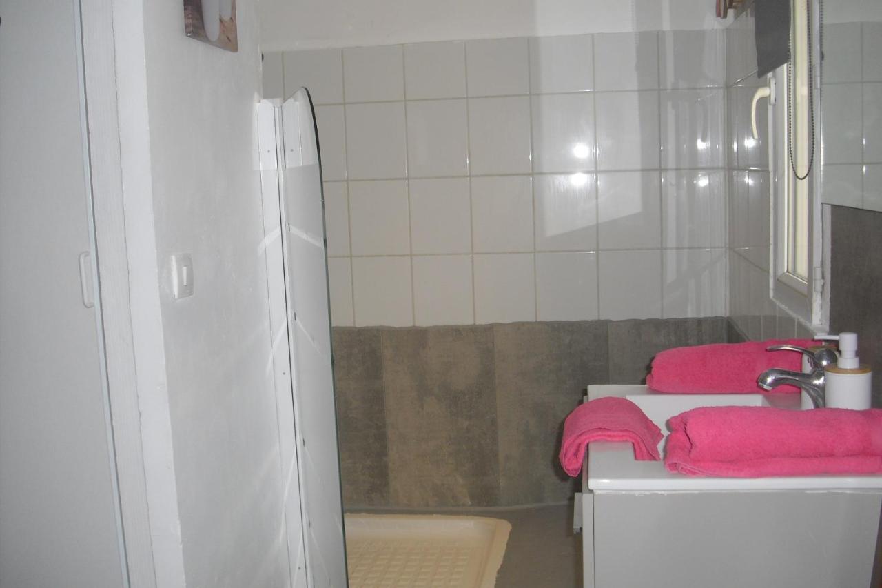 Lou Mas Li Pitchoun "Le Prunier " Appartement Gordes Buitenkant foto